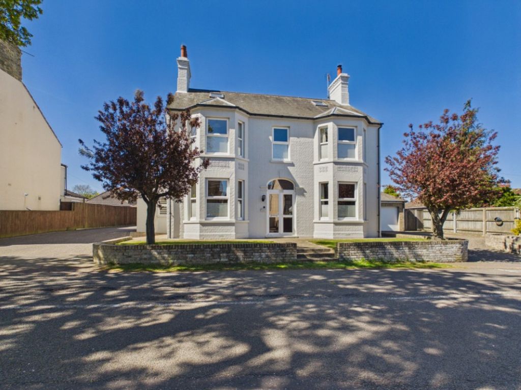Property photo 3 of 30