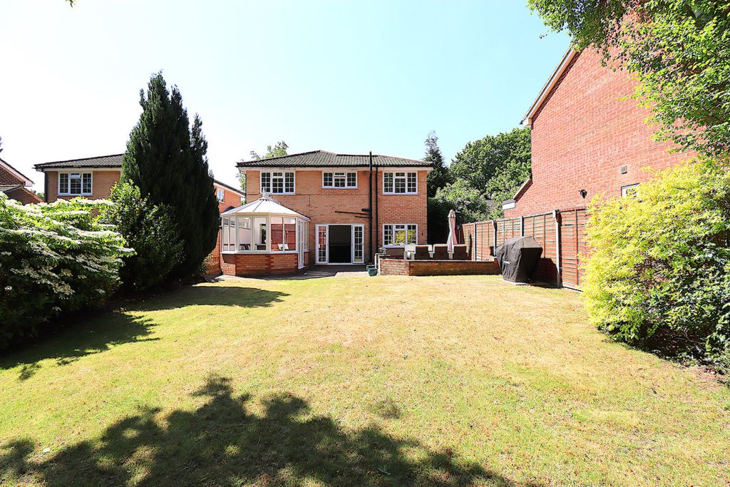 Property photo 2 of 21