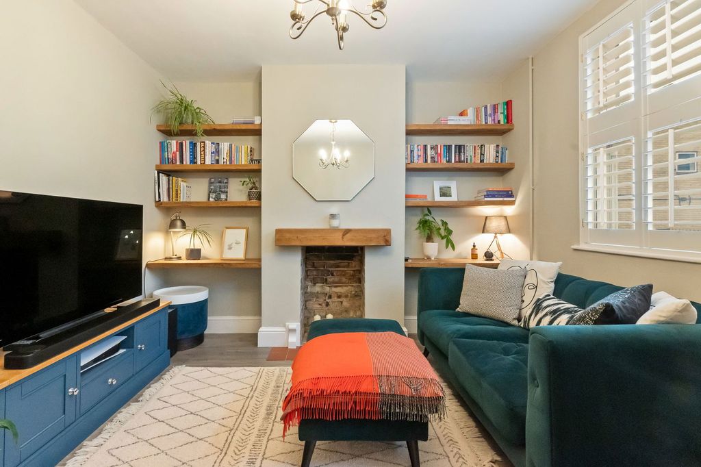 Property photo 2 of 14