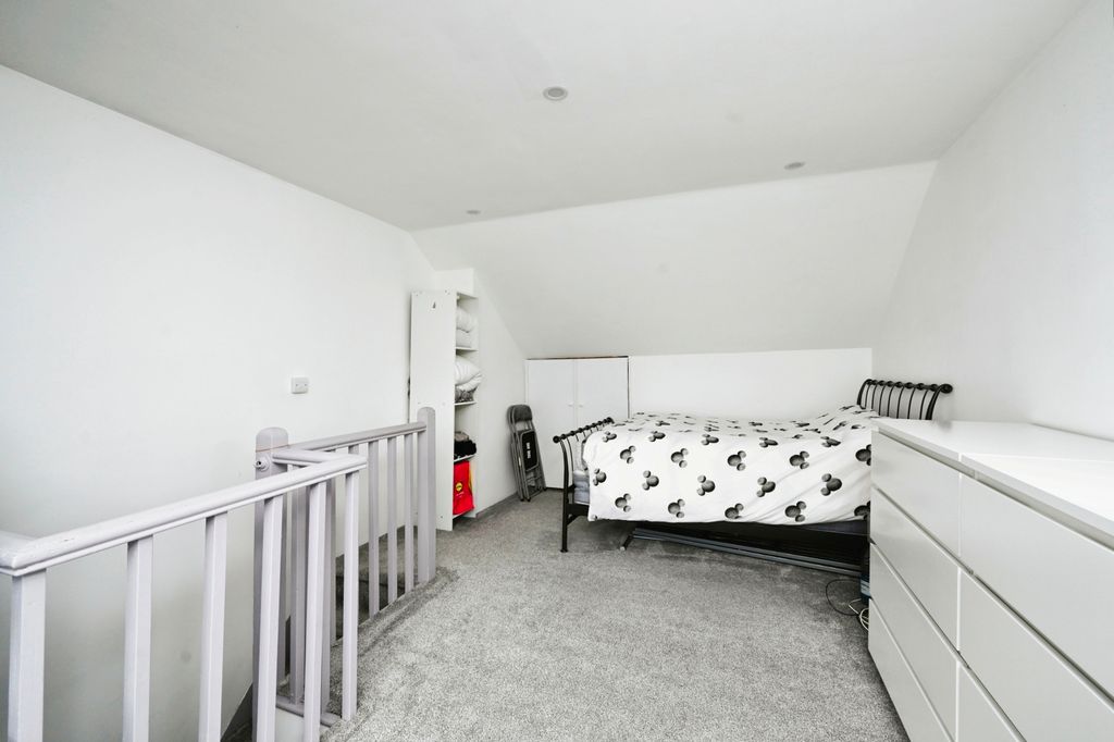 Property photo 2 of 20 Img_4469