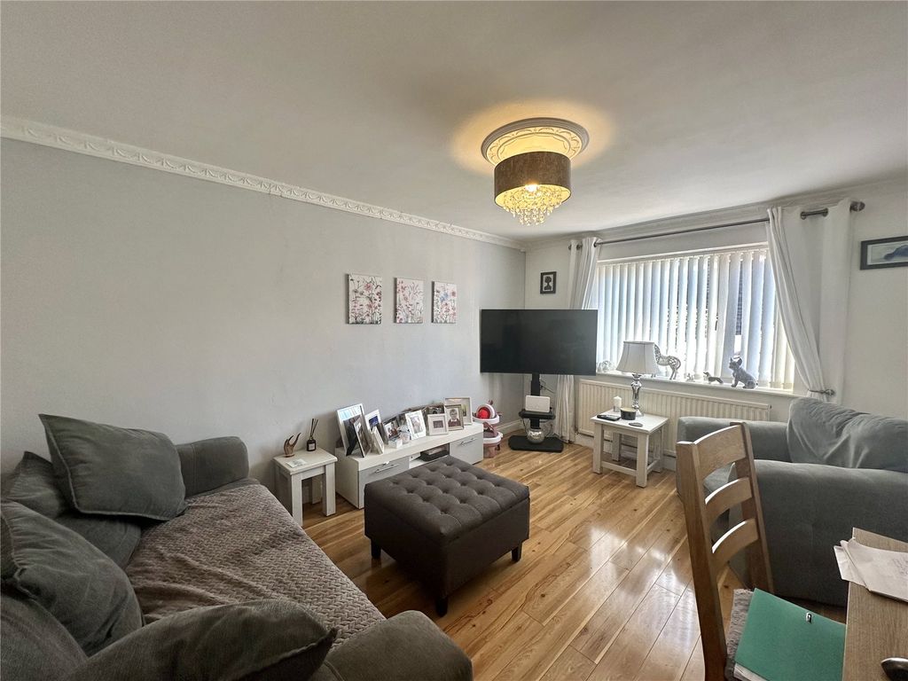 Property photo 3 of 13 Picture No. 09