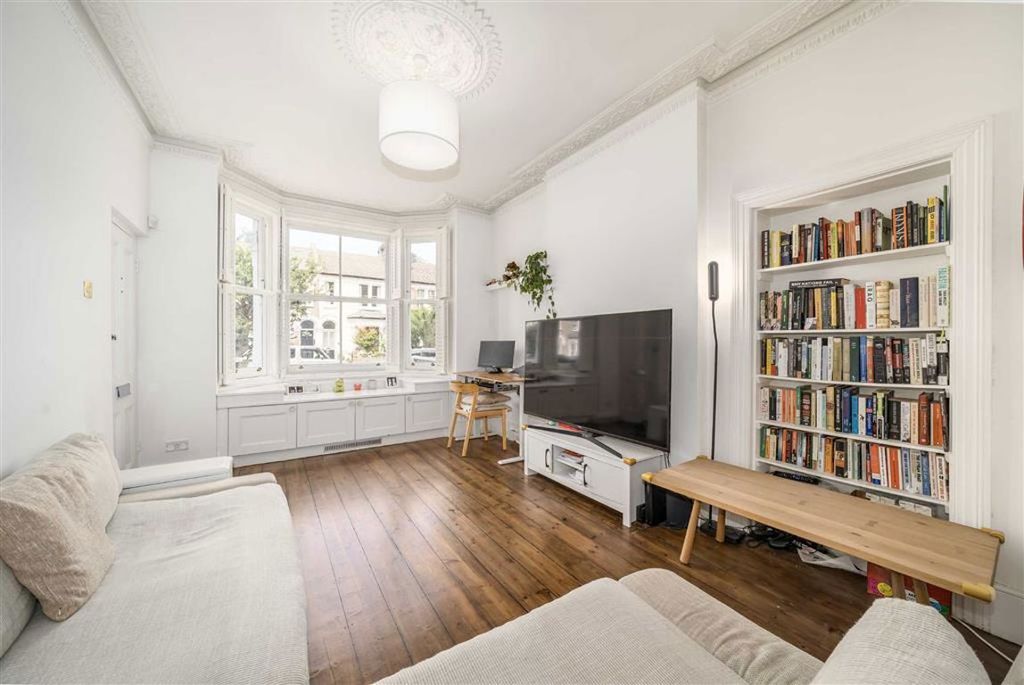 Property photo 2 of 8
