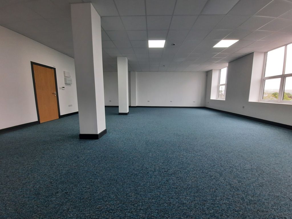 Property photo 3 of 10 Photo 5