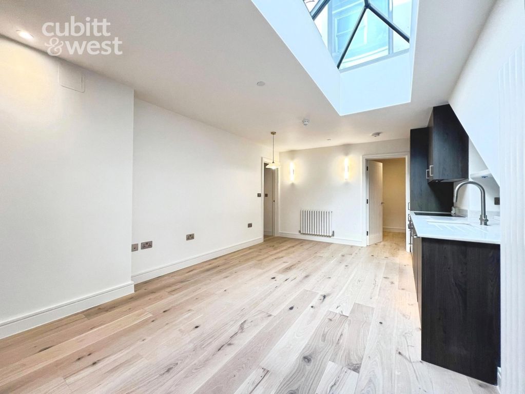 Property photo 2 of 10 Open-Plan Living