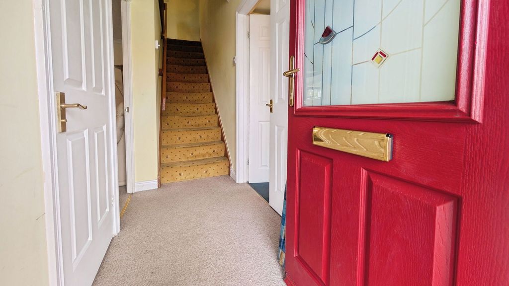 Property photo 3 of 22