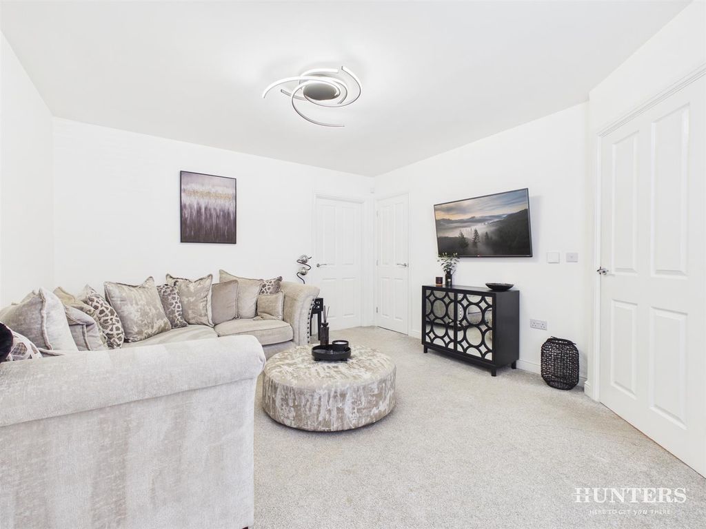 Property photo 2 of 21 Cam05287G0-Pr0167-Still002.Jpg