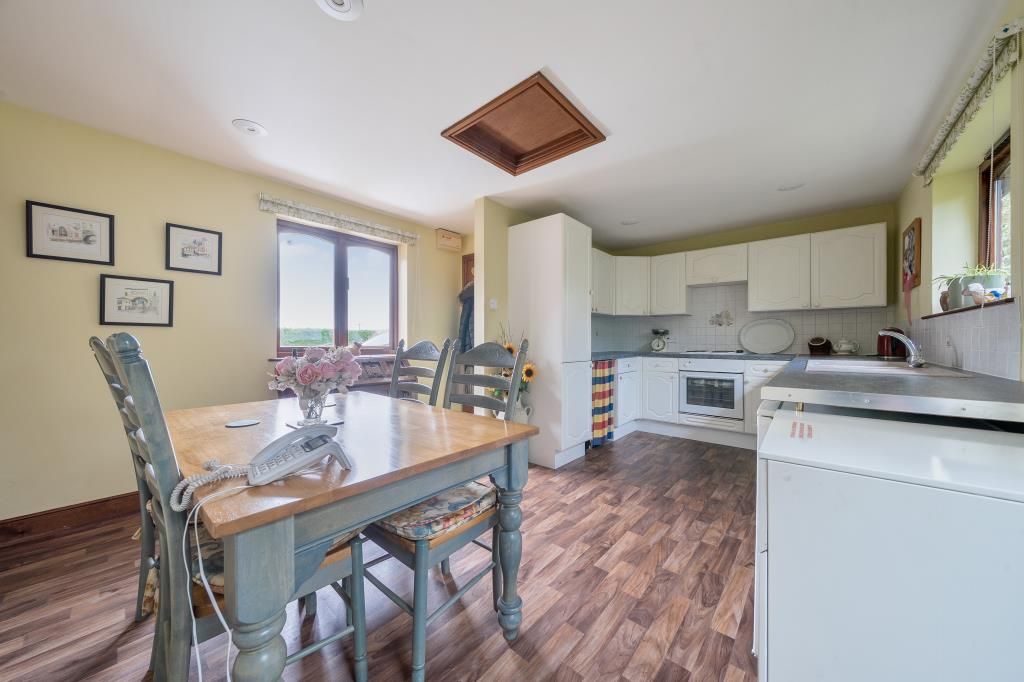 Property photo 3 of 20 Kitchen