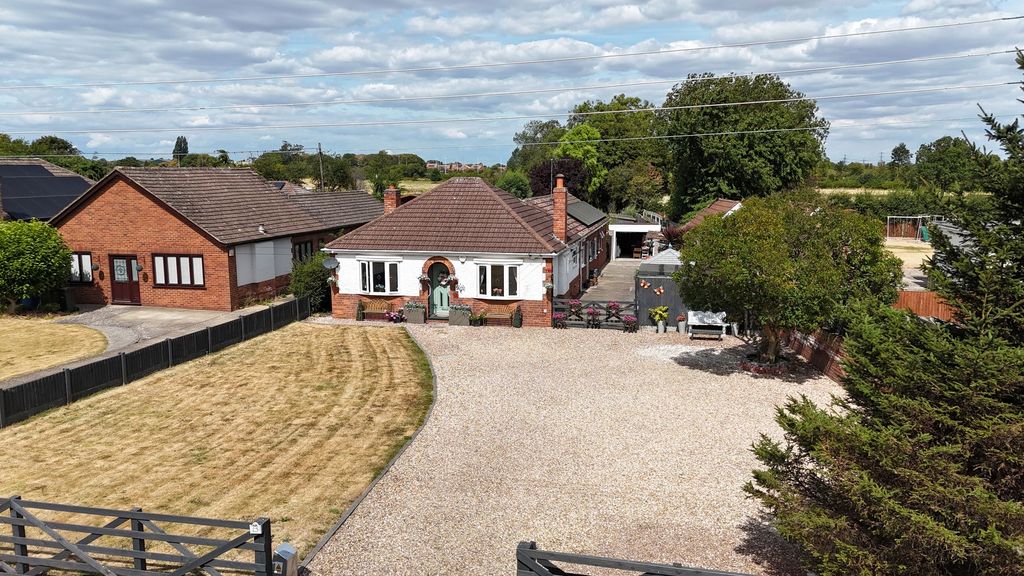 Property photo 1 of 38