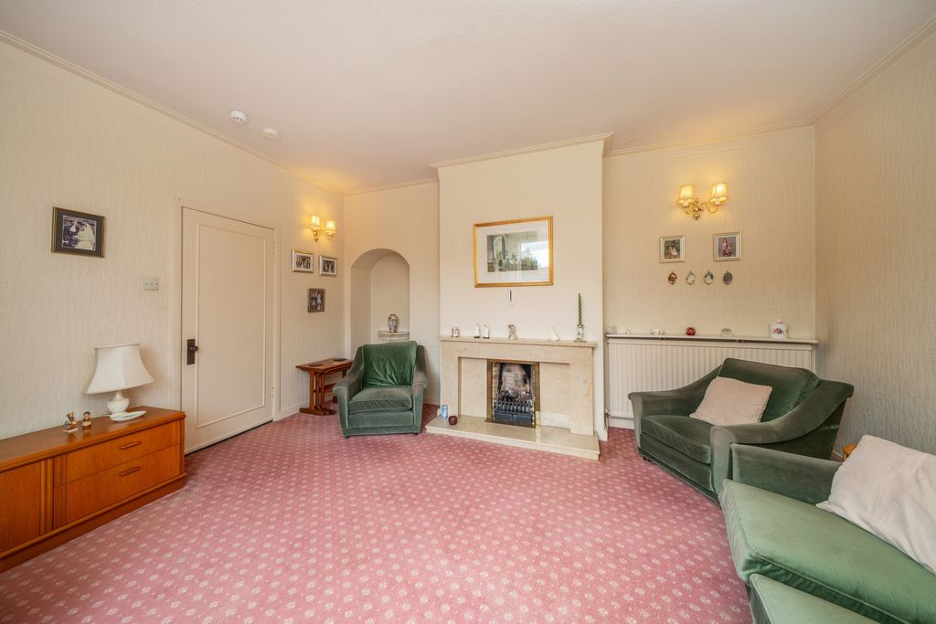 Property photo 3 of 26 Photo 9