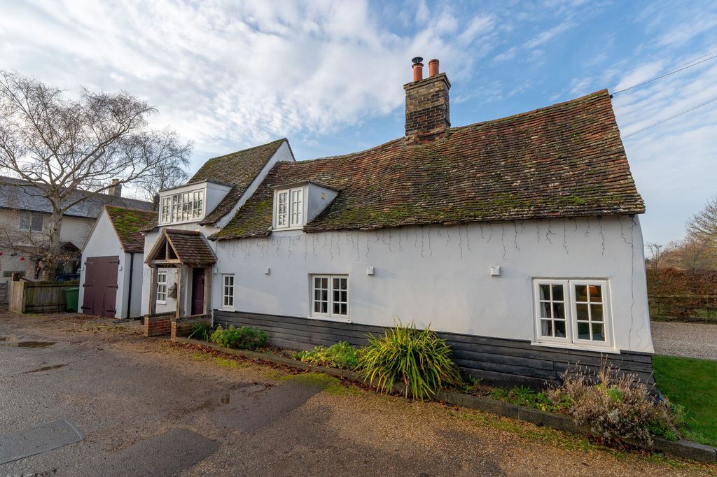 Property photo 1 of 24