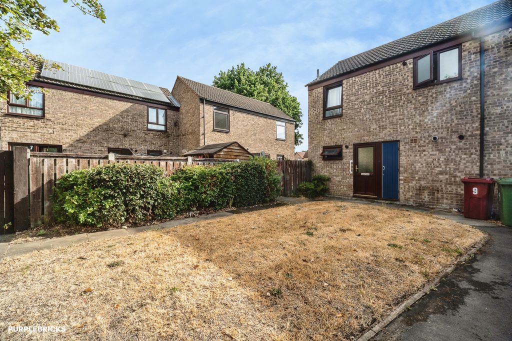 Property photo 2 of 10