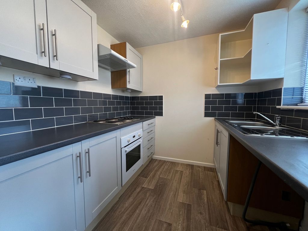 Property photo 2 of 8 Img_7303