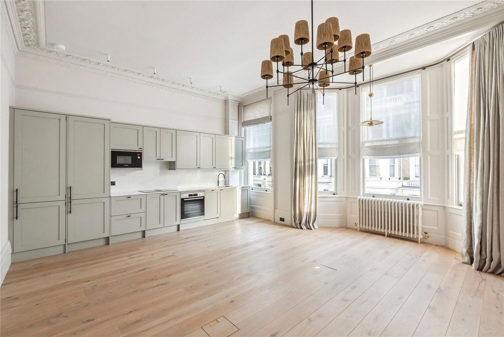 Property photo 1 of 9 Reception Room 2