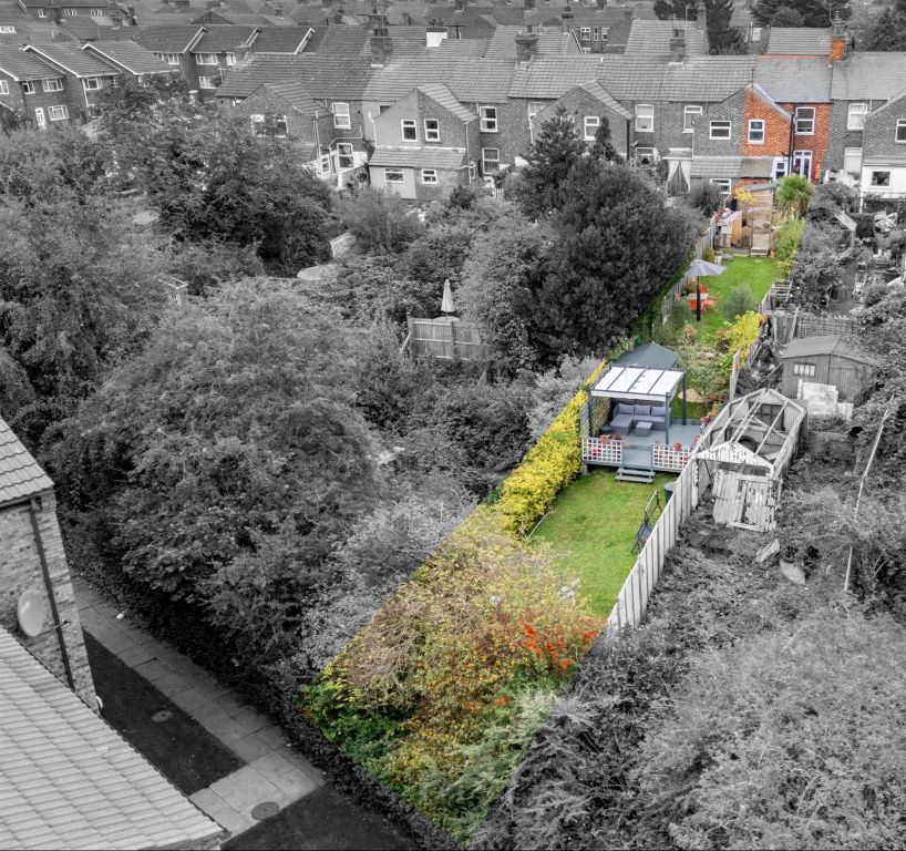 Property photo 2 of 20