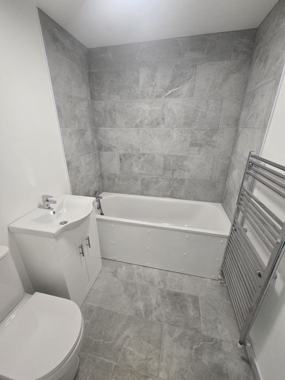 Property photo 3 of 4