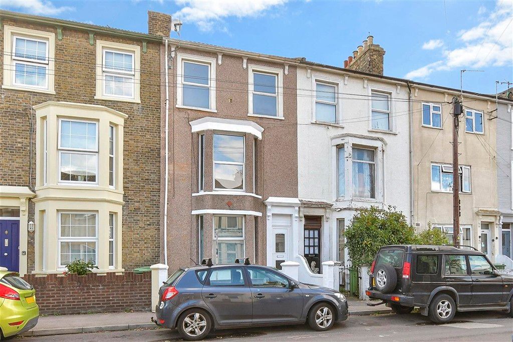 Property photo 1 of 7 Front (Web)