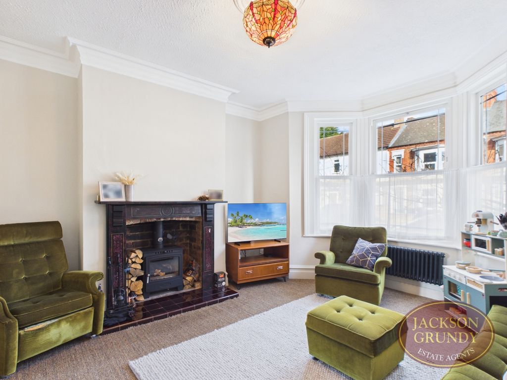 Property photo 2 of 19 Clarence Avenue