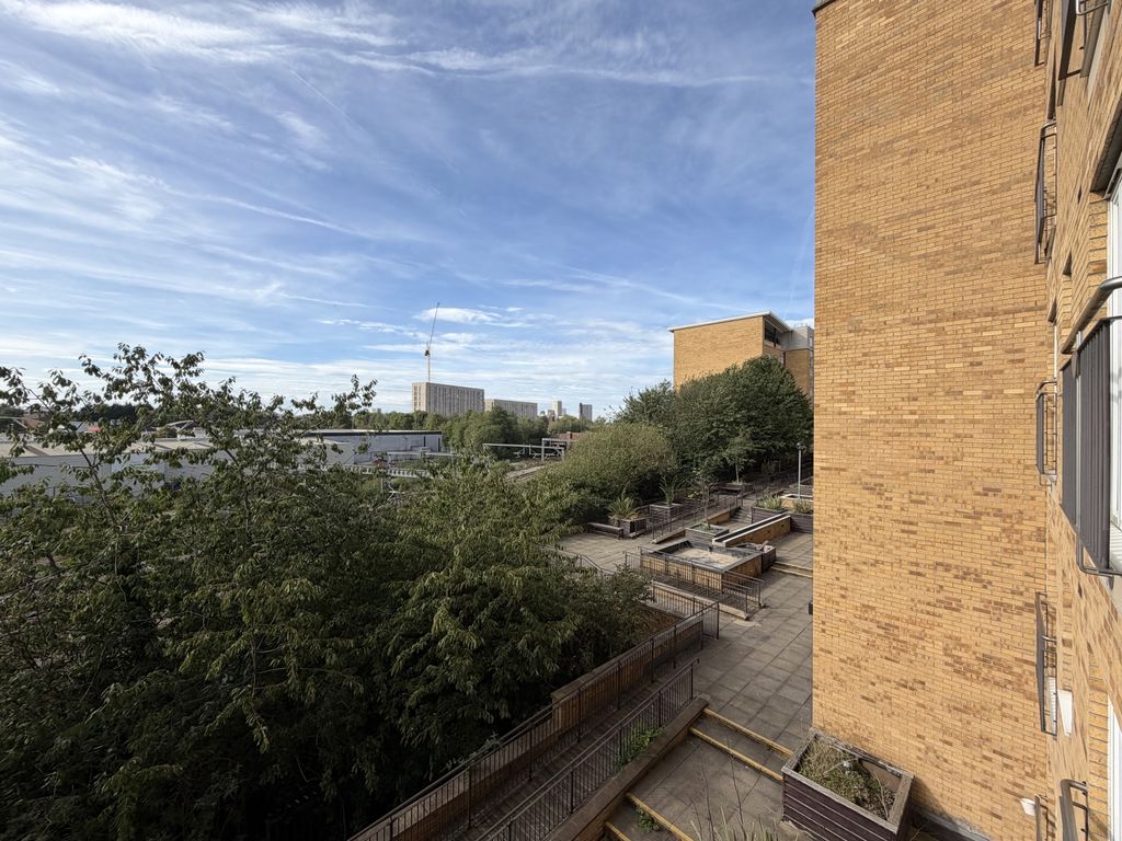 Property photo 2 of 11 Img_5537