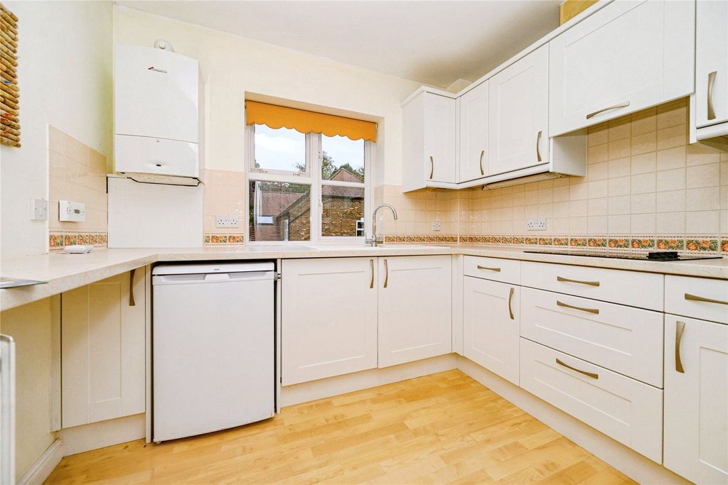 Property photo 3 of 13 Kitchen