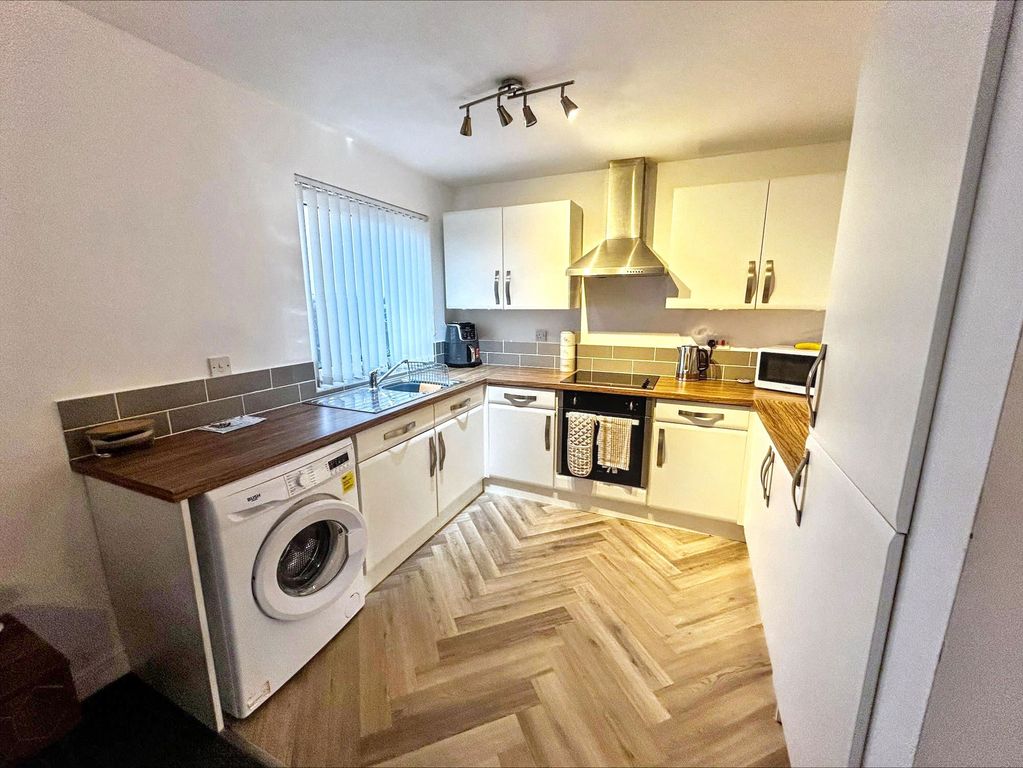 Property photo 3 of 6