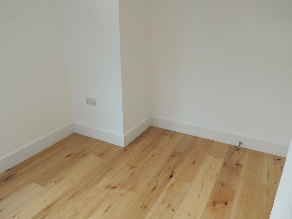 Property photo 3 of 11 Picture No. 05