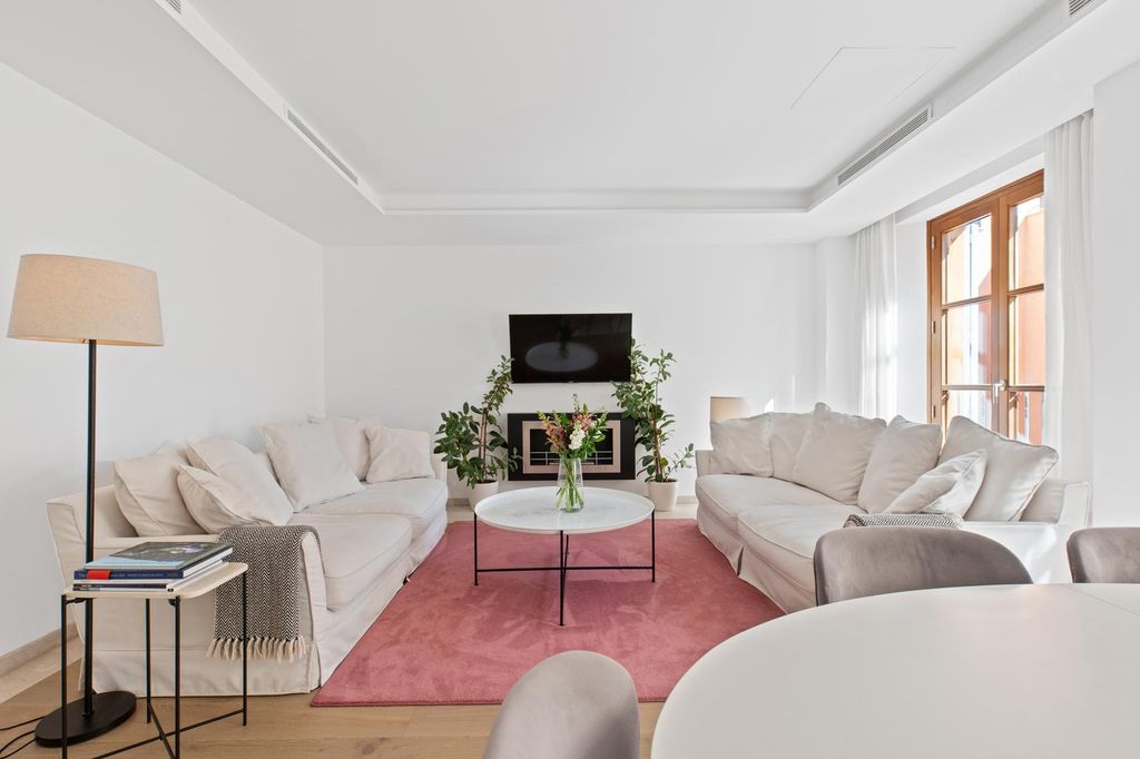 Property photo 2 of 19 Calle_Gaietà_11_Lowres-2.Jpg