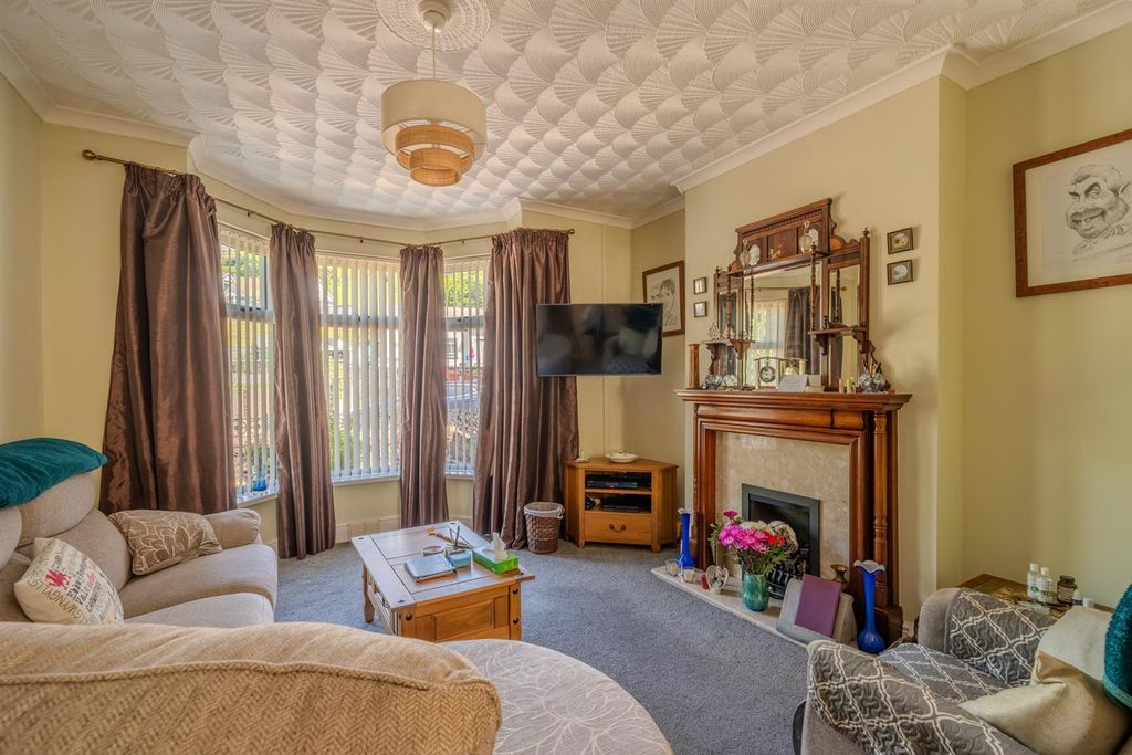 Property photo 2 of 25 2 Lewis Terrace-13.Jpg