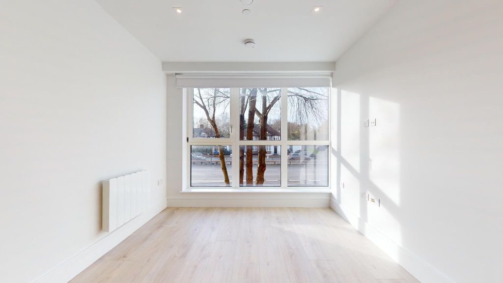 Property photo 1 of 16 Living Room