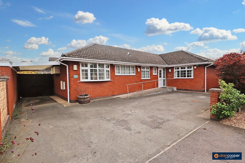 Property photo 1 of 28 3894443