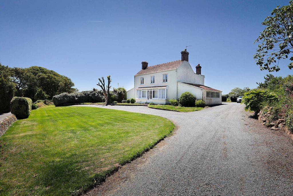Property photo 1 of 26 Photo 0