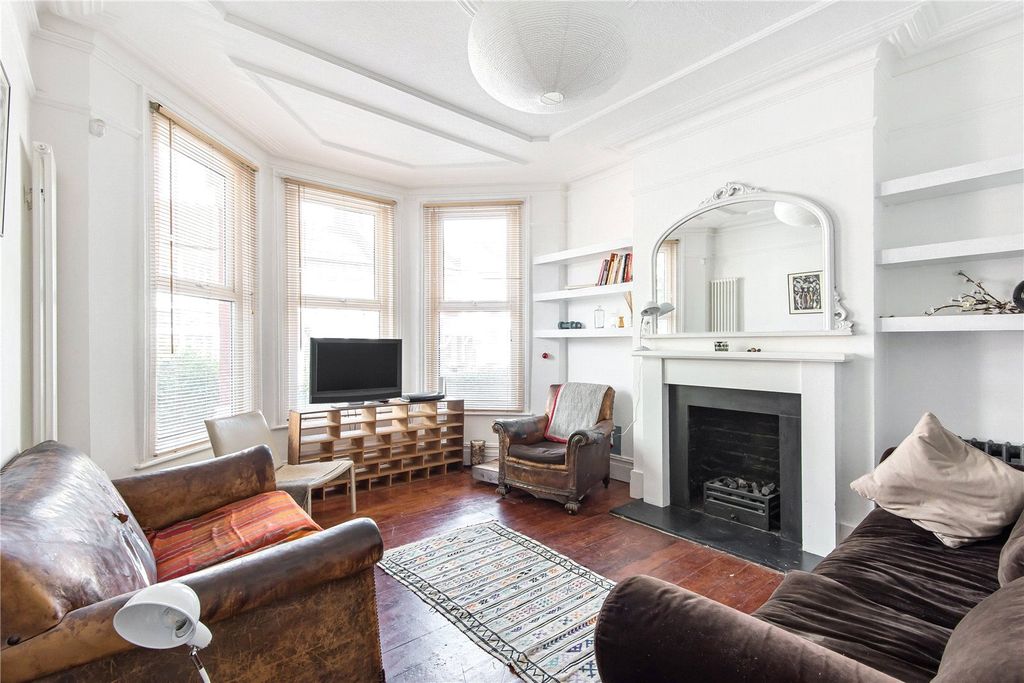 Property photo 2 of 14 Picture No. 11