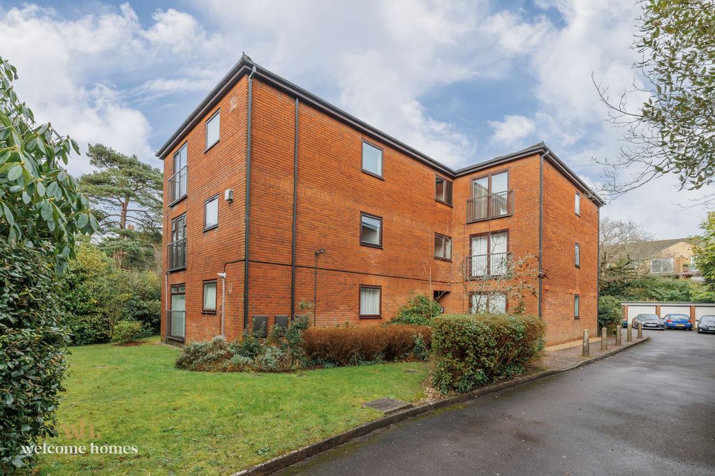 Property photo 1 of 18