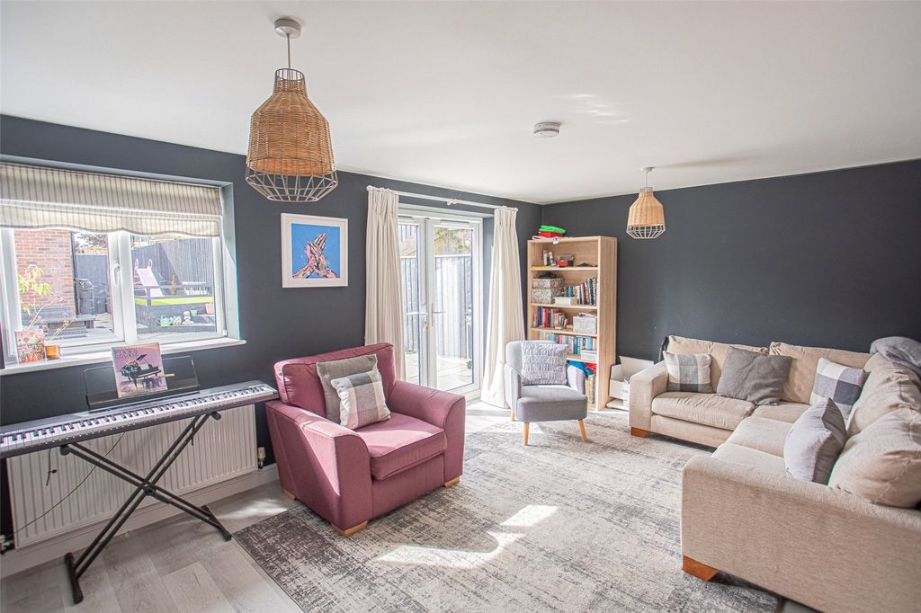 Property photo 3 of 18 Picture No. 07