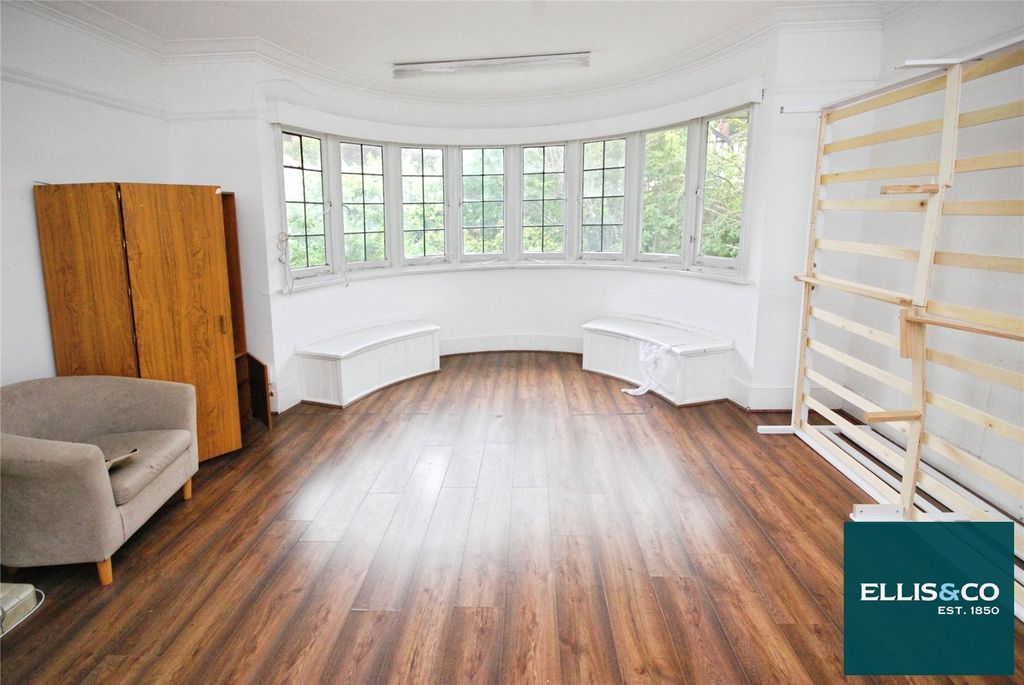Property photo 2 of 13 Picture No. 09