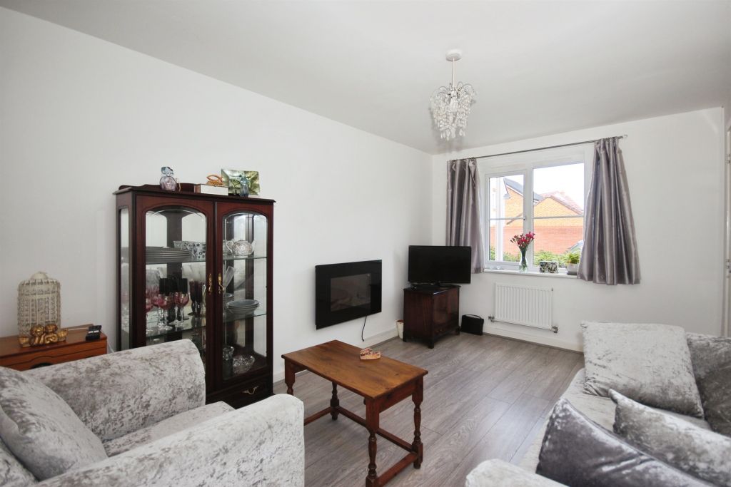 Property photo 2 of 13