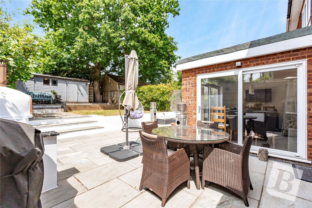 Property photo 3 of 31 Rear Garden