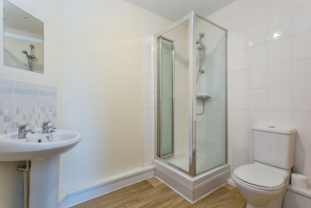 Additional image 9 of 2 bed flat for saleGreat Park Drive, Leyland, Lancashire PR25