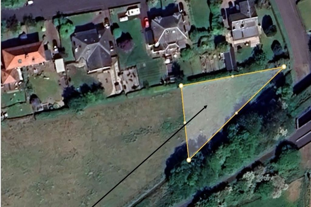 Property photo 2 of 9