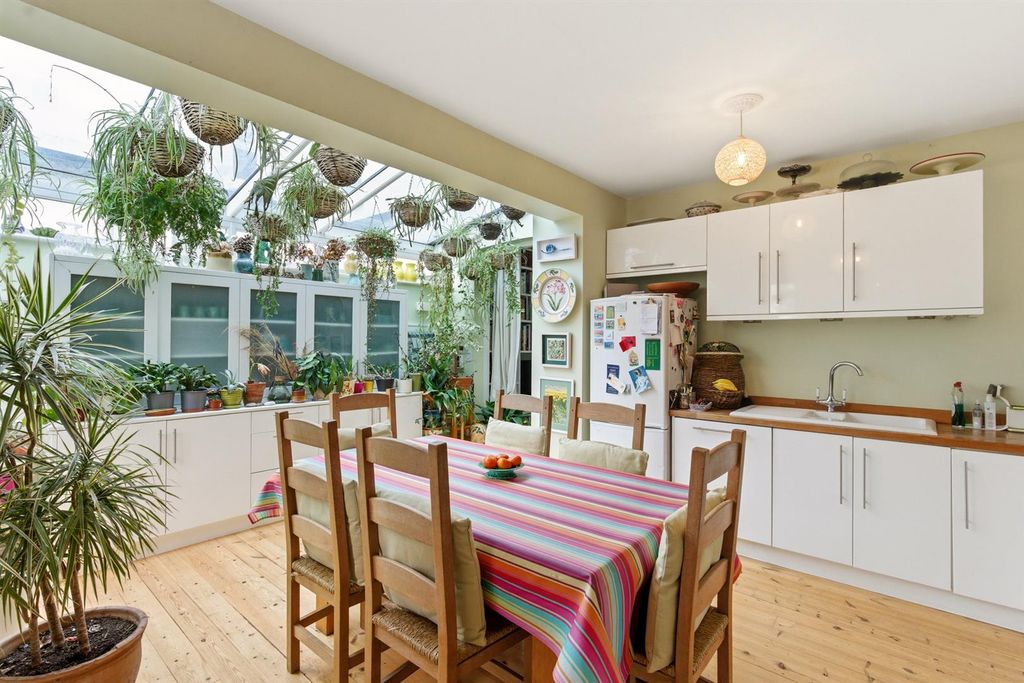 Property photo 3 of 31 39-Cecilrd-009.Jpg