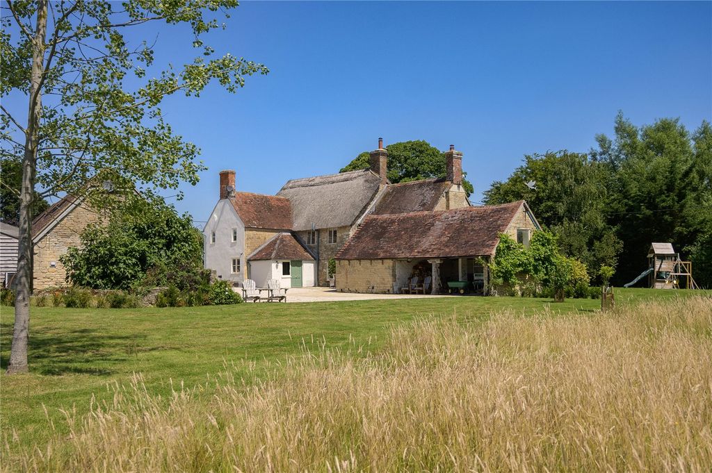 Property photo 1 of 18 Marsh Farm House