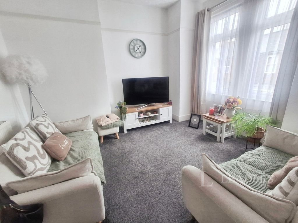 Property photo 2 of 9 Pbox-Img.Jpg
