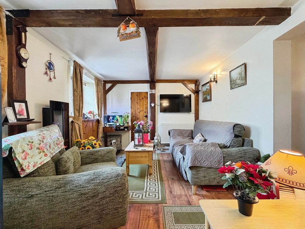 Property photo 2 of 16