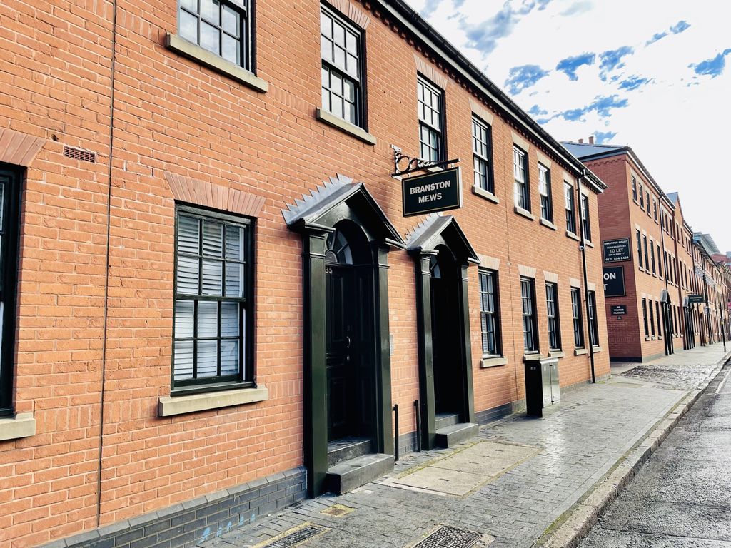 Property photo 1 of 6 Furnished Apartment In Jq- Only 6 Months New