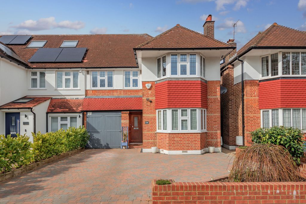 Property photo 1 of 30