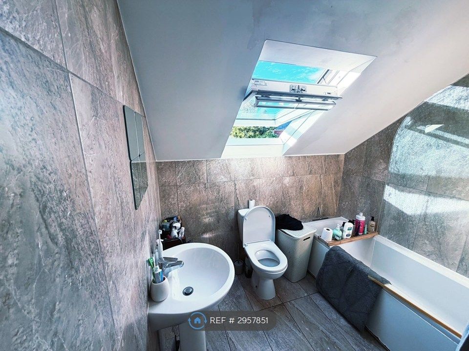 Property photo 3 of 5 Bathroom