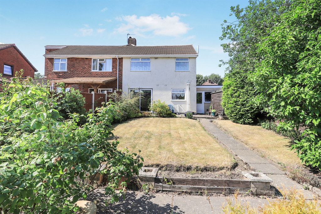 Property photo 2 of 16