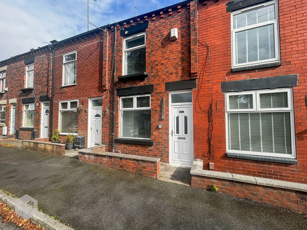 Property photo 1 of 12