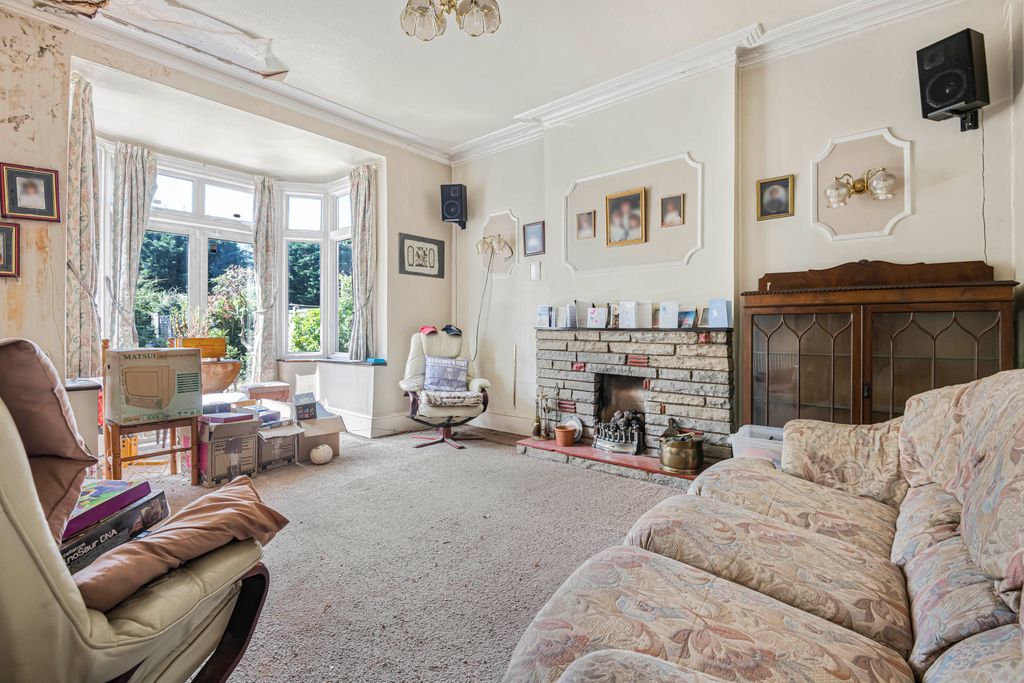 Property photo 3 of 26