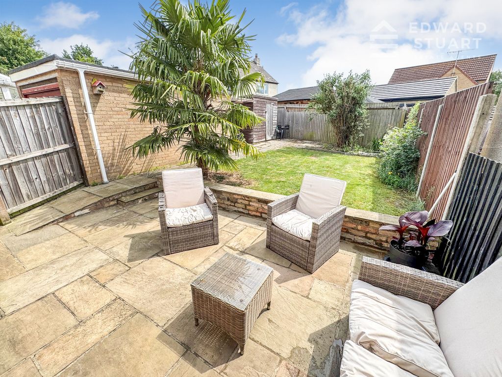 Property photo 3 of 11 Gallery