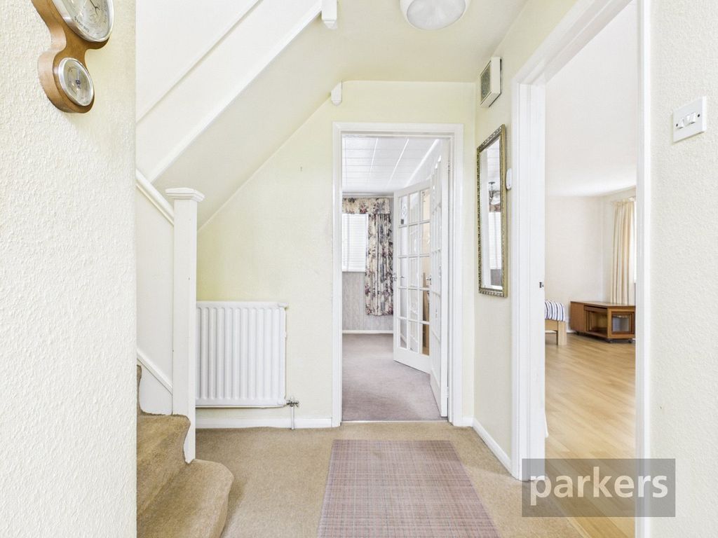 Property photo 2 of 34 Picture No. 11